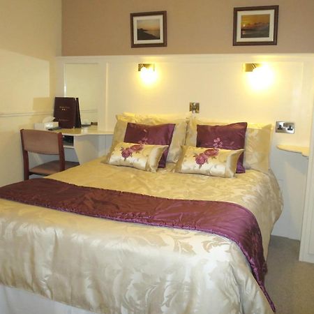Avalon House B&B เกลนตีส์ ภายนอก รูปภาพ