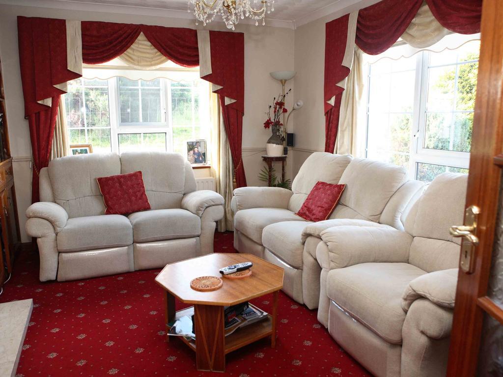 Avalon House B&B เกลนตีส์ ภายนอก รูปภาพ